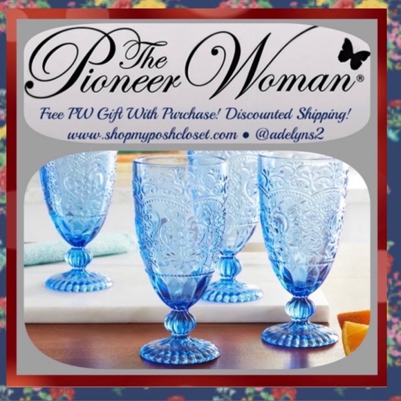 🌺 New Pioneer Woman (4) Amelia Blue Embossed Glass Goblets - Picture 2 of 10